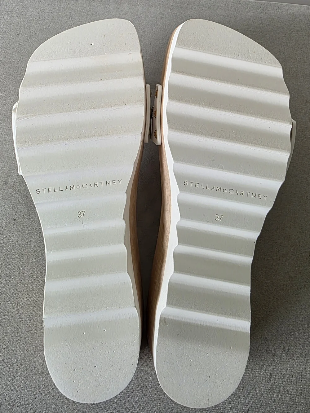 Stella McCartney Elyse Alter Sporty Mat White Platform Slides EU 37 Italy